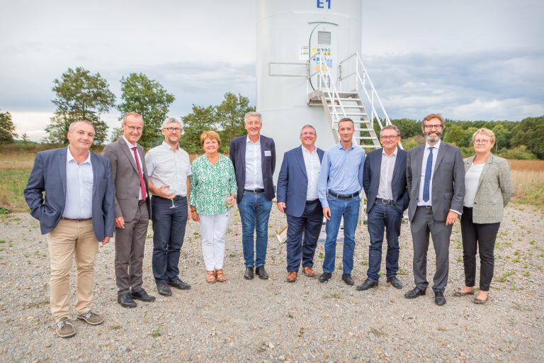 La ferme éolienne célébrée